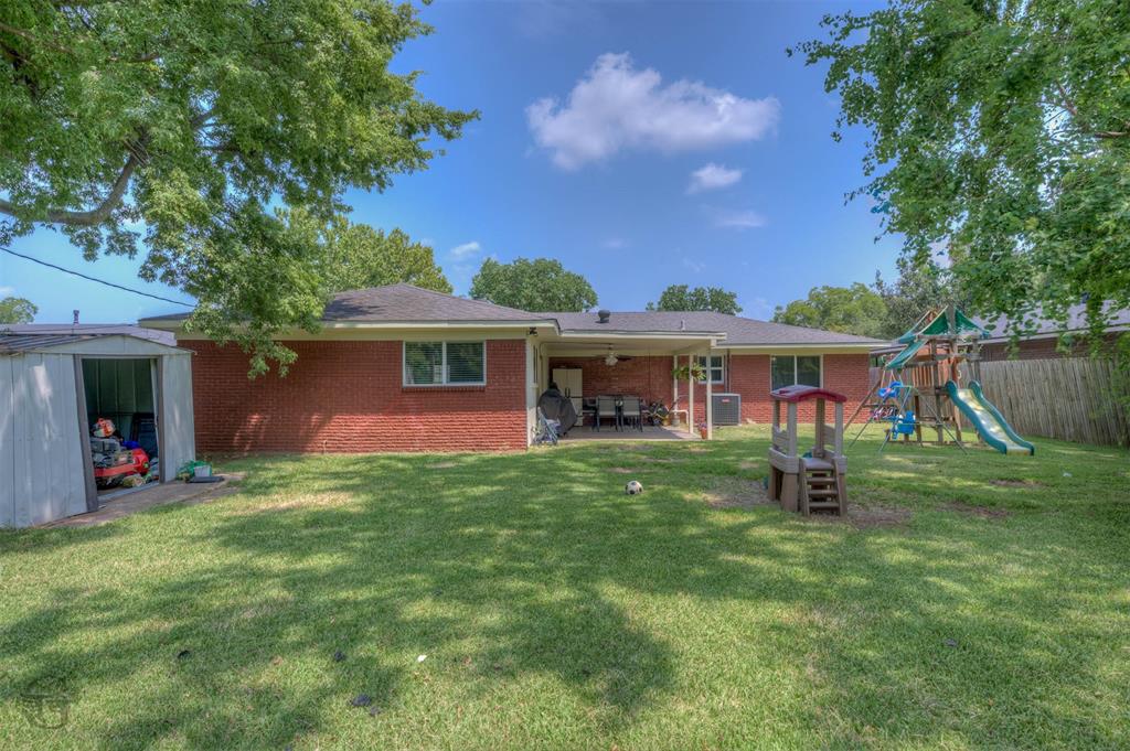 2612 Douglas Drive Property Photo 18