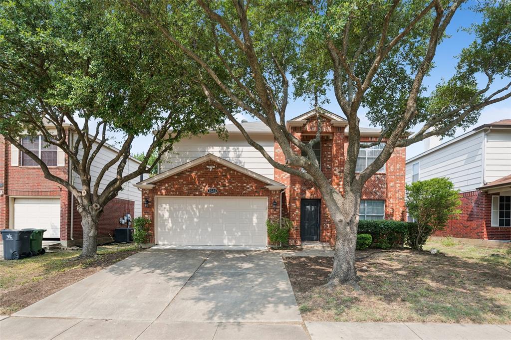 7020 Glenshire Drive Property Photo 1