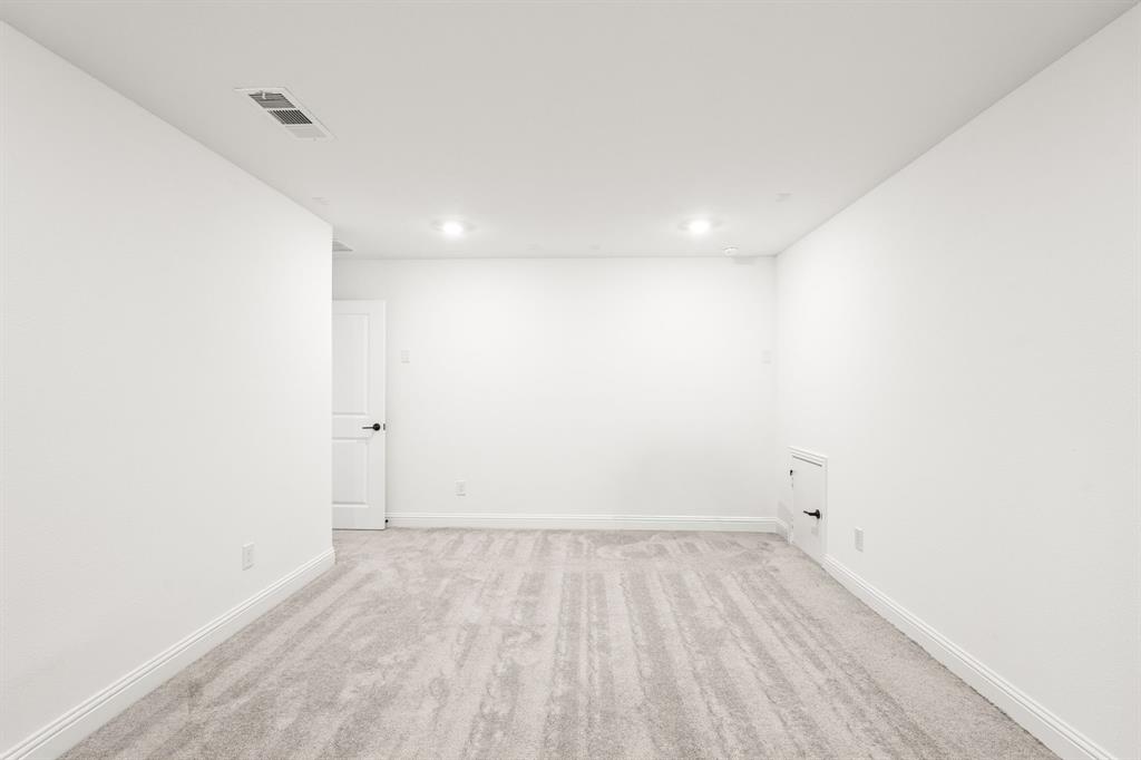 210 Midnight Trail Property Photo 20