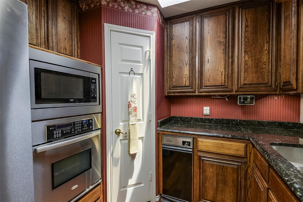 4908 Arborgate Drive Property Photo 6