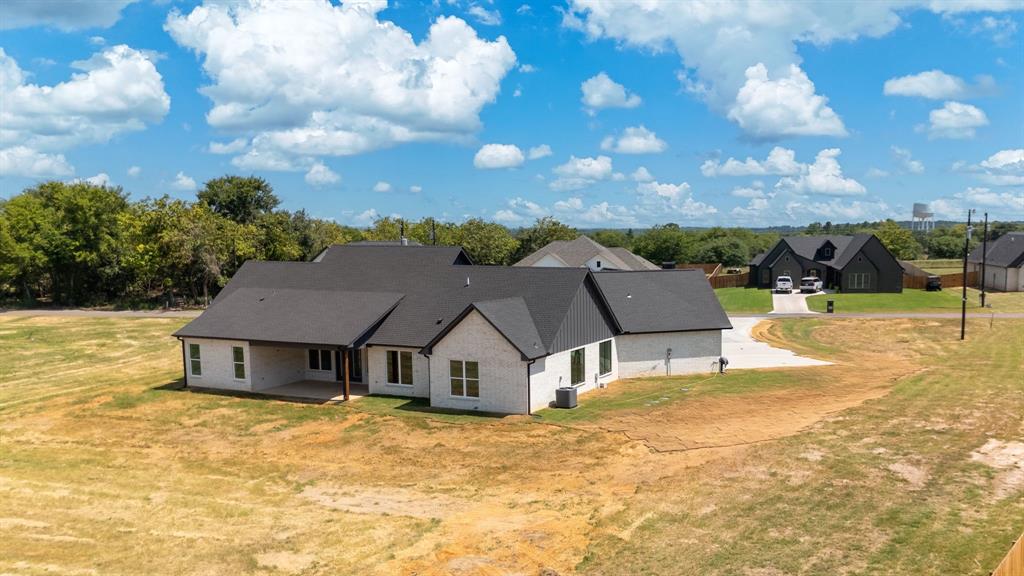 15703 County Road 436 Property Photo 3