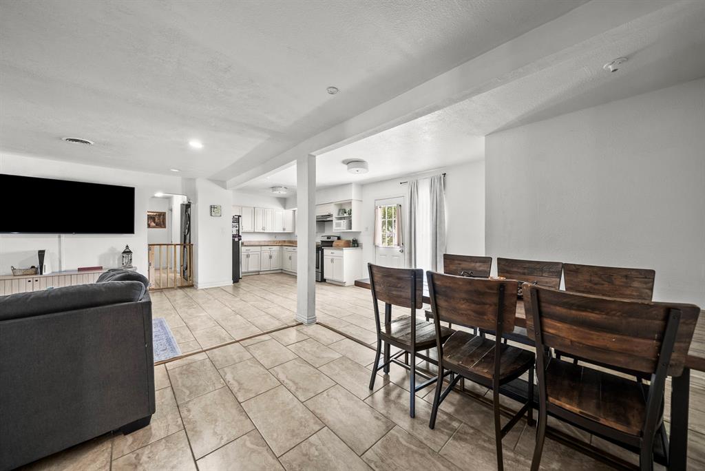 7669 Woodshire Drive Property Photo 14