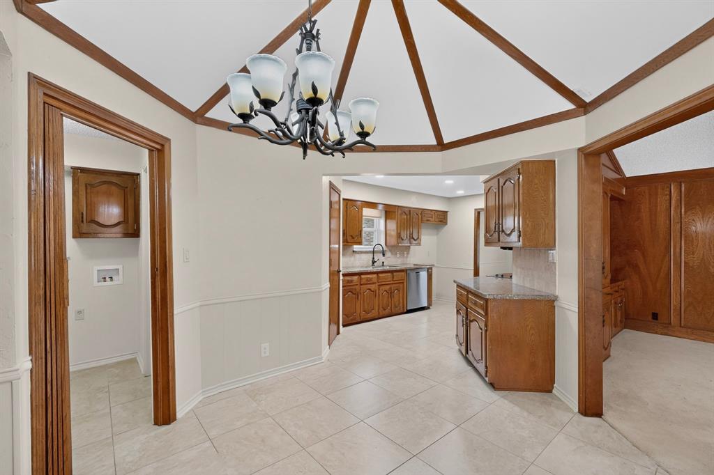 2612 Mollimar Drive Property Photo 8