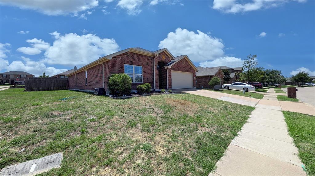 344 Coral Vine Lane Property Photo 3