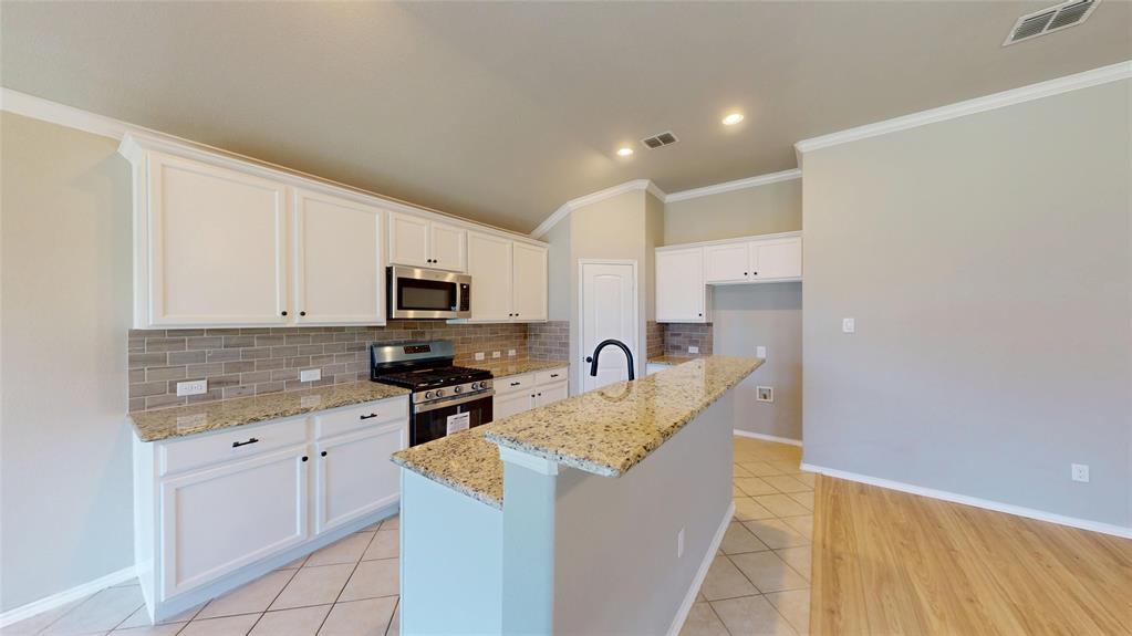 344 Coral Vine Lane Property Photo 8