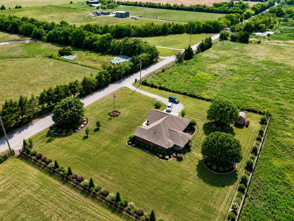 639 County Road 4850 Property Photo 5