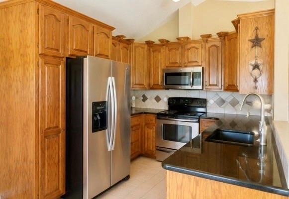 639 County Road 4850 Property Photo 16