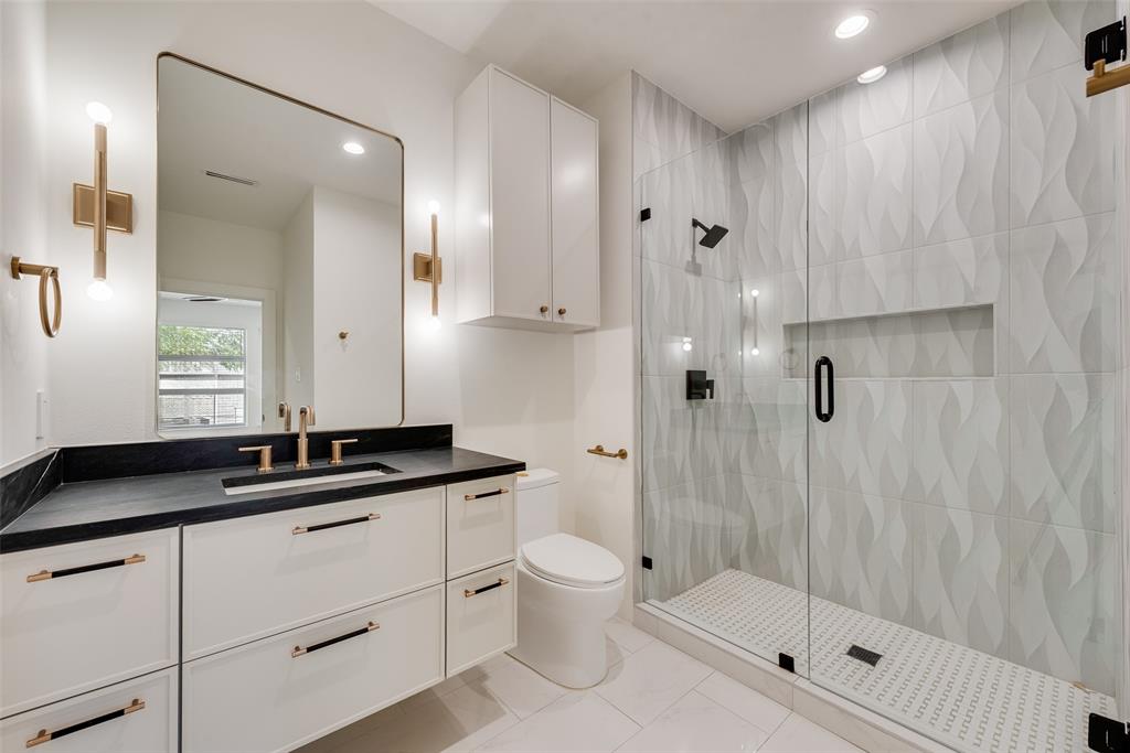 6411 Royal Lane Property Photo 26