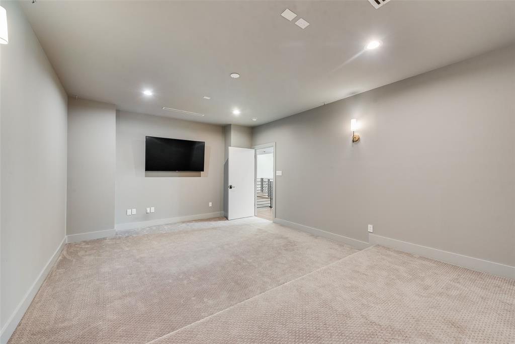 6411 Royal Lane Property Photo 29