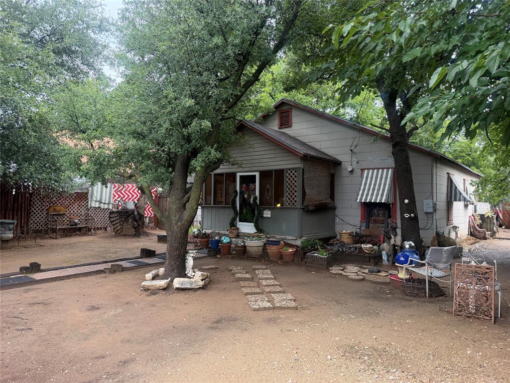 608 E Wichita Street Property Photo 1