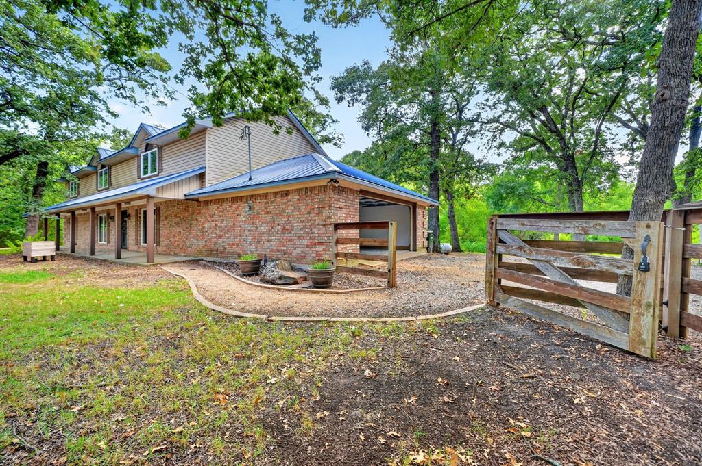 10504 County Road 2450 Property Photo 4
