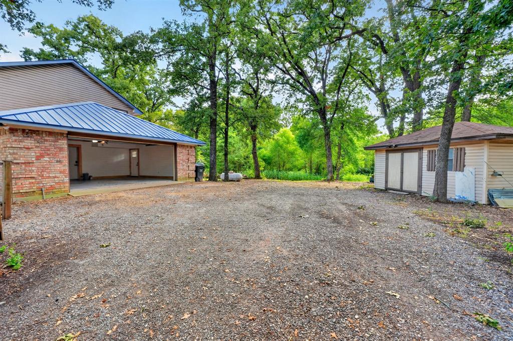 10504 County Road 2450 Property Photo 5