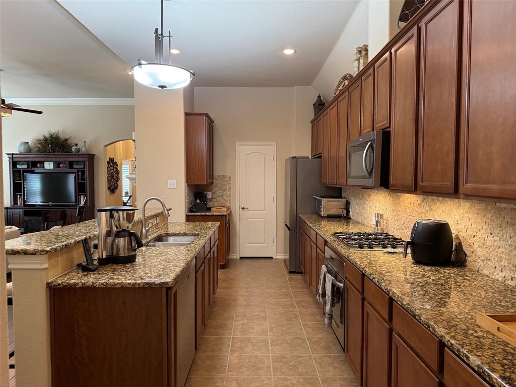 9724 Bell Rock Road Property Photo 12