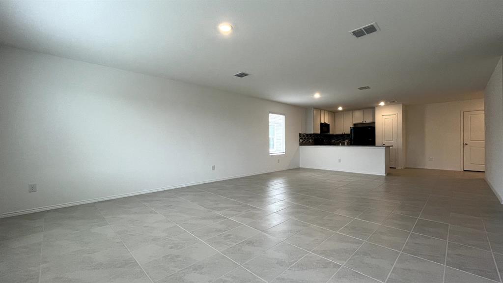 303 Ashbrook Way Property Photo 6