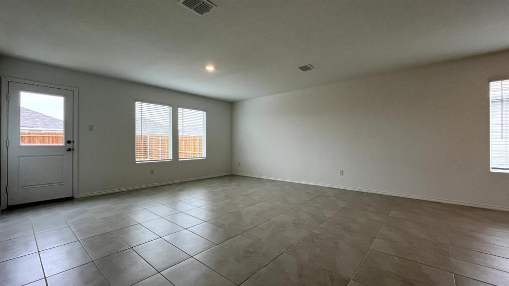 303 Ashbrook Way Property Photo 7