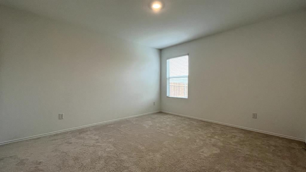 303 Ashbrook Way Property Photo 9