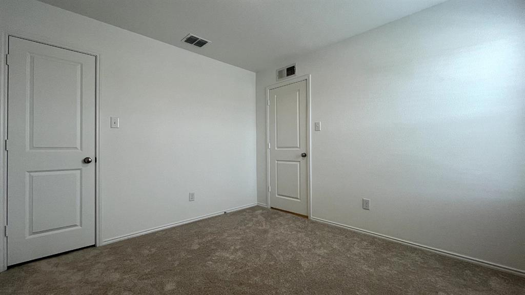 303 Ashbrook Way Property Photo 13