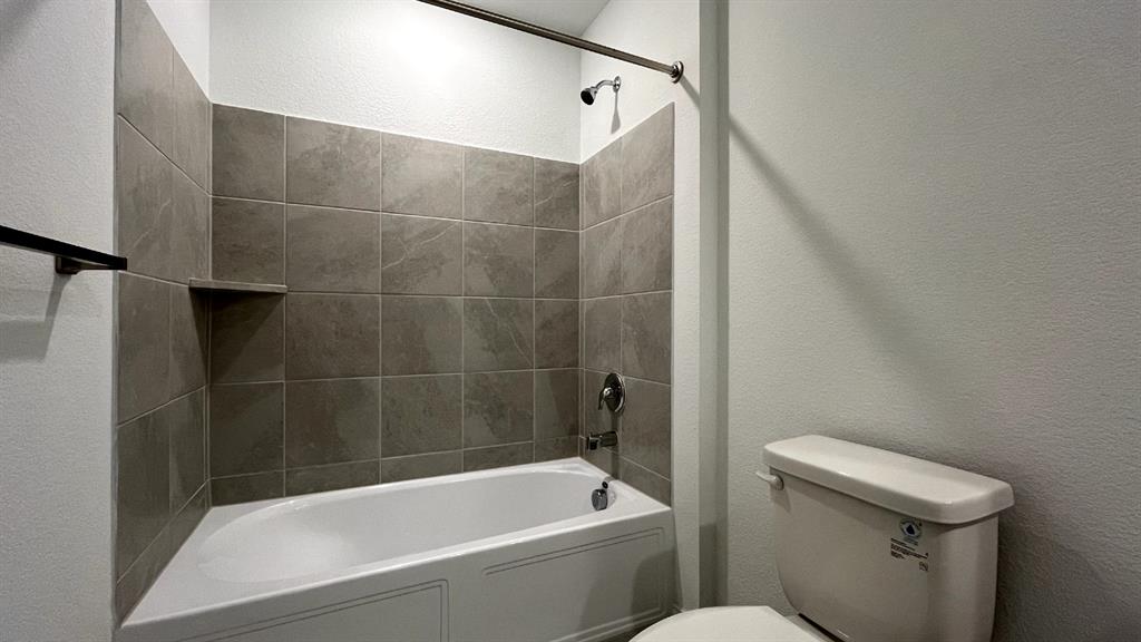 303 Ashbrook Way Property Photo 17
