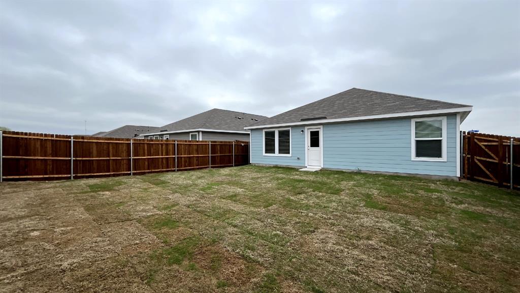 303 Ashbrook Way Property Photo 24