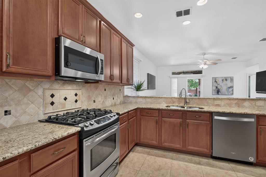 534 Rockledge Court Property Photo 12