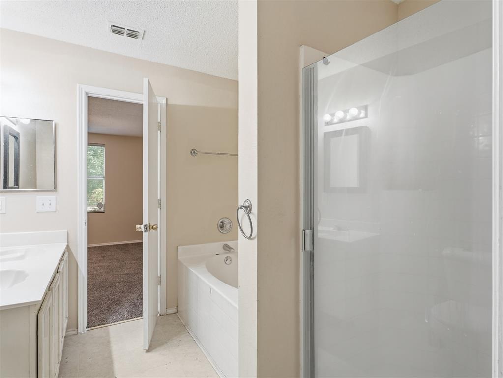 2937 Jamestown Drive Property Photo 23