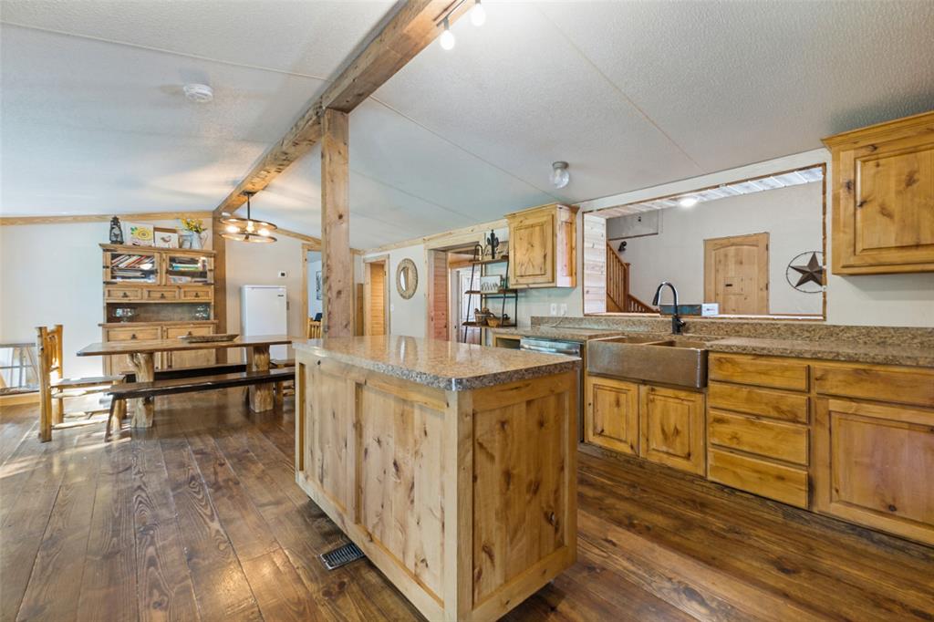 9752 County Road 341 Property Photo 18