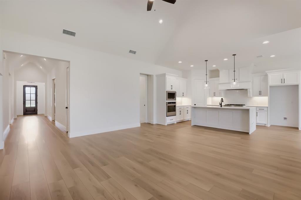 4025 Trellis Drive Property Photo 2