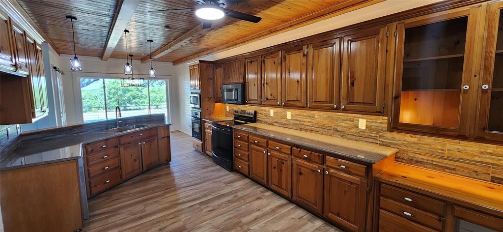 648 County Road 1591 Property Photo 10