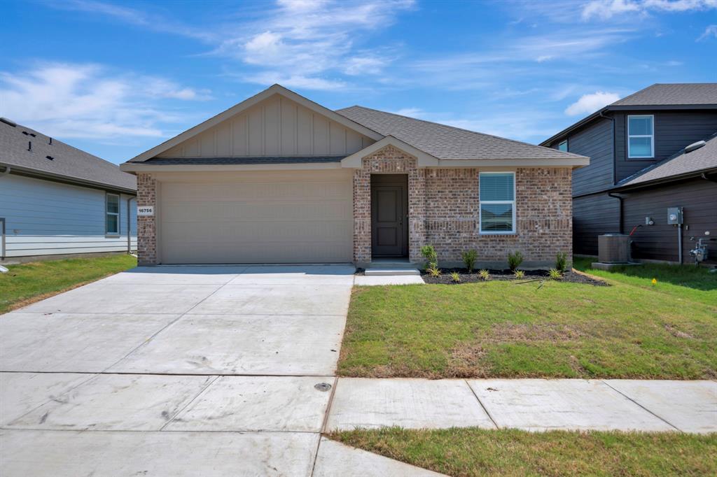 16756 Laguna Vista Property Photo 1