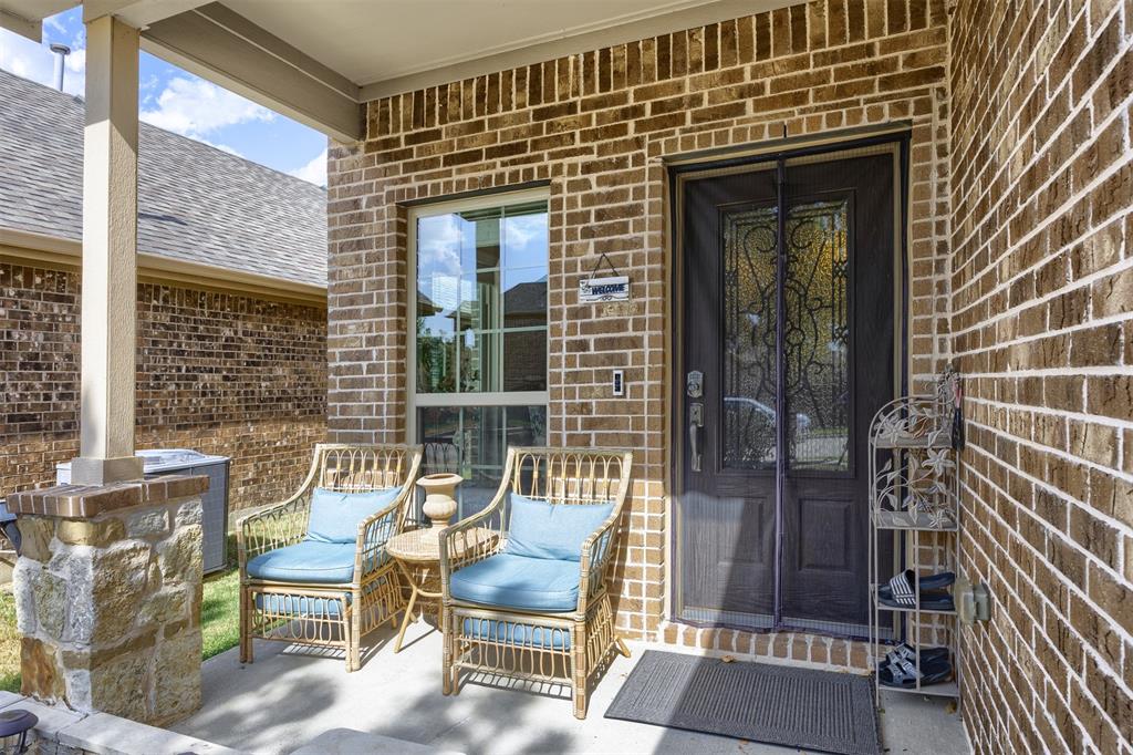 912 Gray Fox Drive Property Photo 4