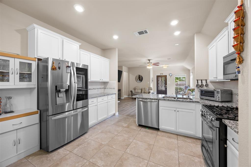 912 Gray Fox Drive Property Photo 12