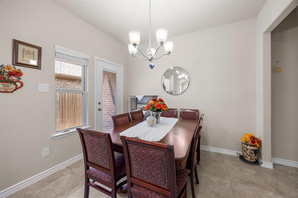 912 Gray Fox Drive Property Photo 14
