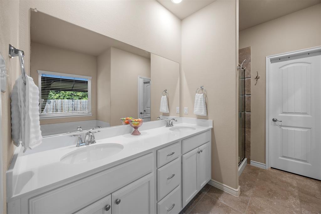 912 Gray Fox Drive Property Photo 20