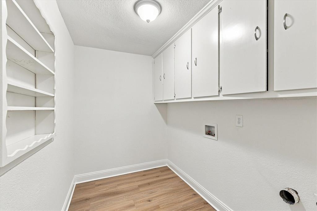 403 E Huitt Lane Property Photo 18