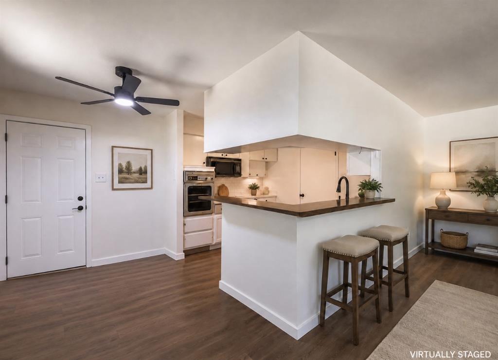 126 Post Oak Bend Property Photo 5