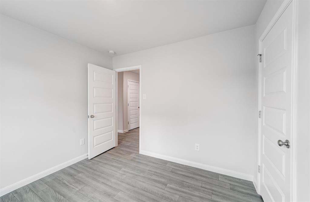 2136 Falcon Drive Property Photo 6