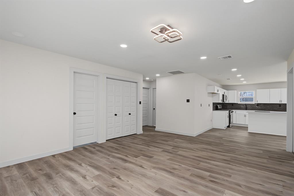 1101 Fouts Drive Property Photo 10