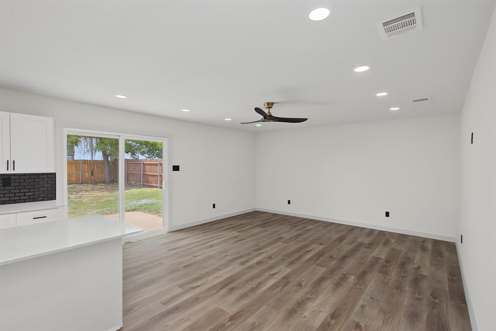 1101 Fouts Drive Property Photo 15