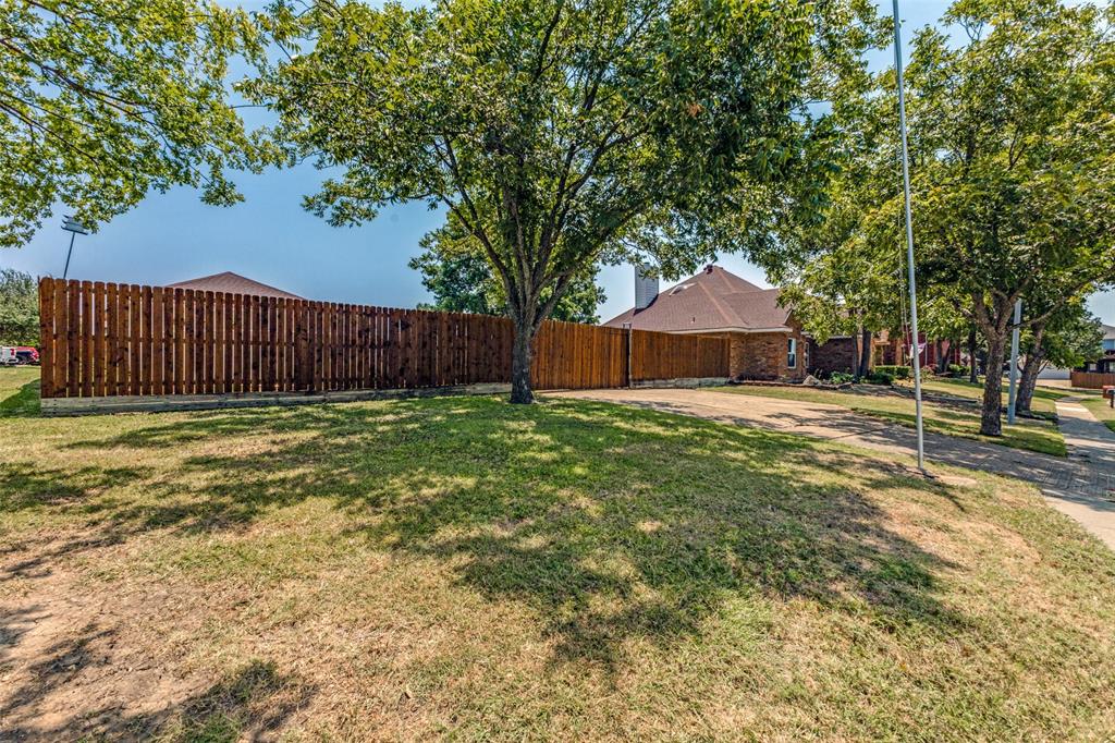 204 N W A Allen Boulevard Property Photo 4