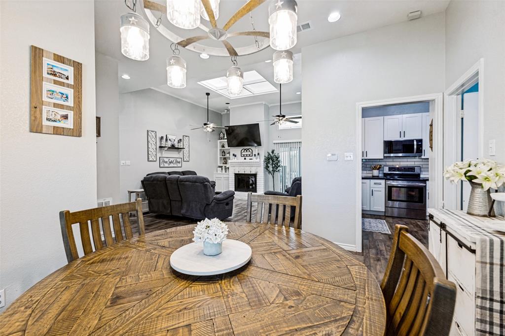 204 N W A Allen Boulevard Property Photo 11