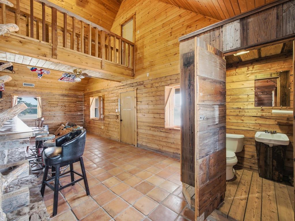 12116 E Fm 174 Property Photo 18