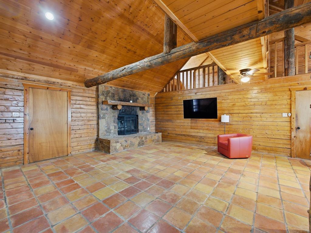 12116 E Fm 174 Property Photo 25