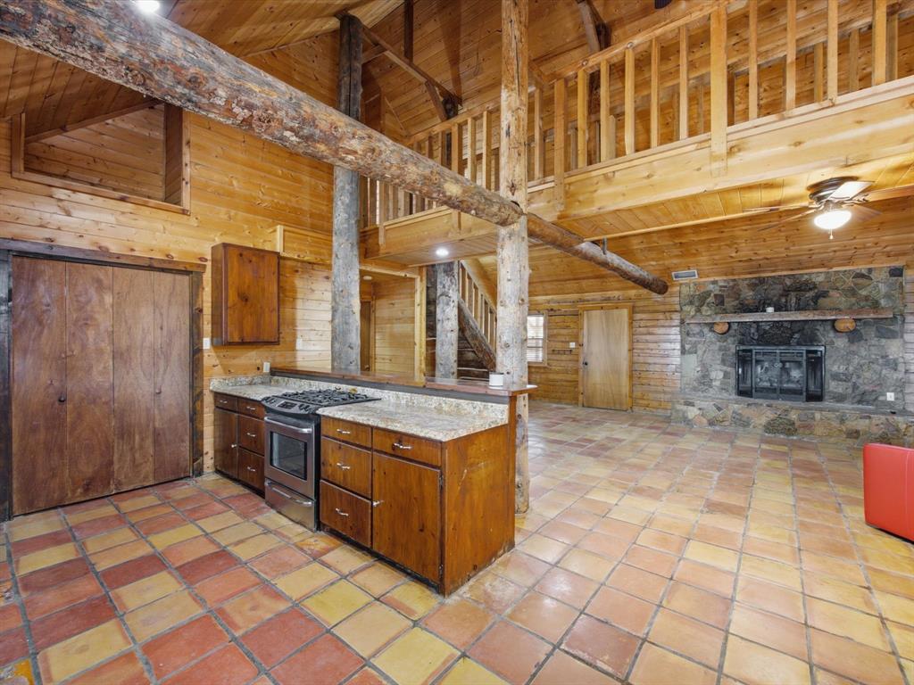 12116 E Fm 174 Property Photo 30