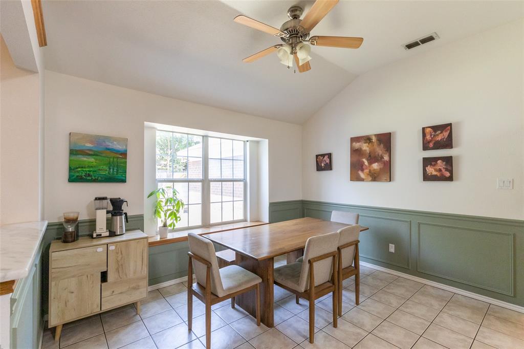 16 High Life Circle Property Photo 8