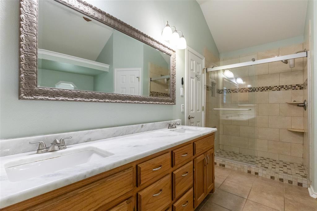 16 High Life Circle Property Photo 19
