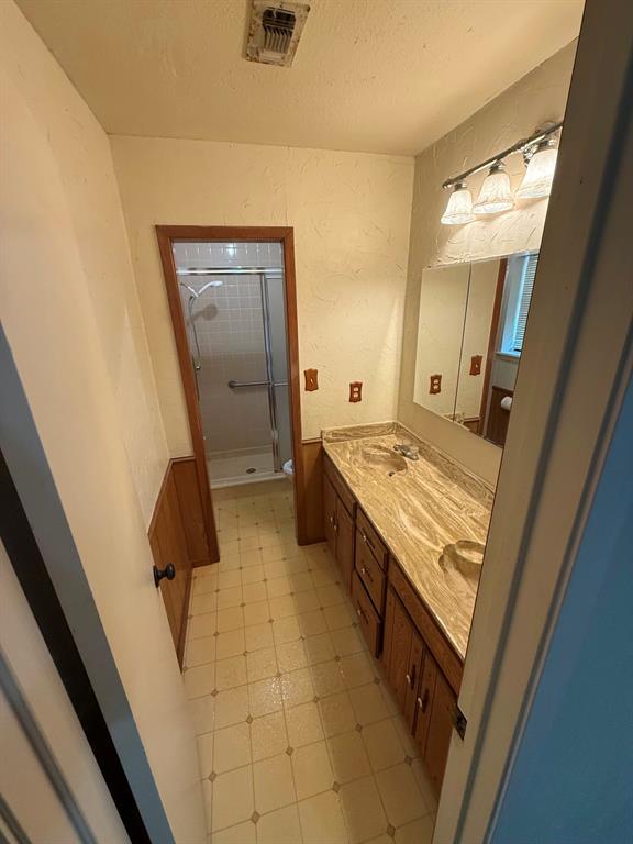 937 Ricketts Street Property Photo 2