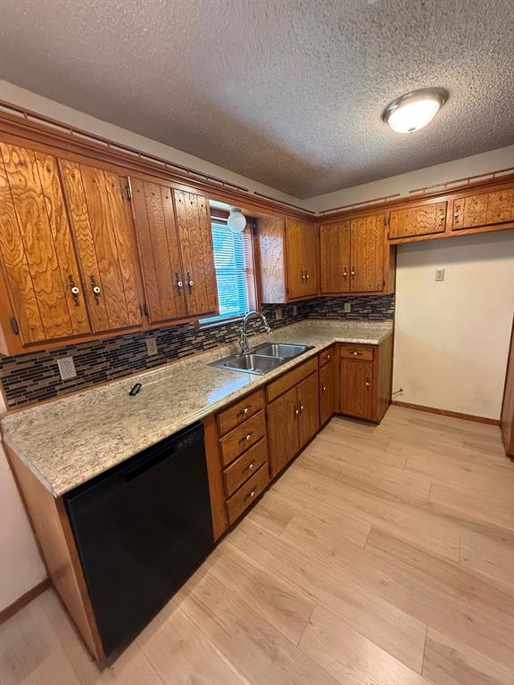 937 Ricketts Street Property Photo 18