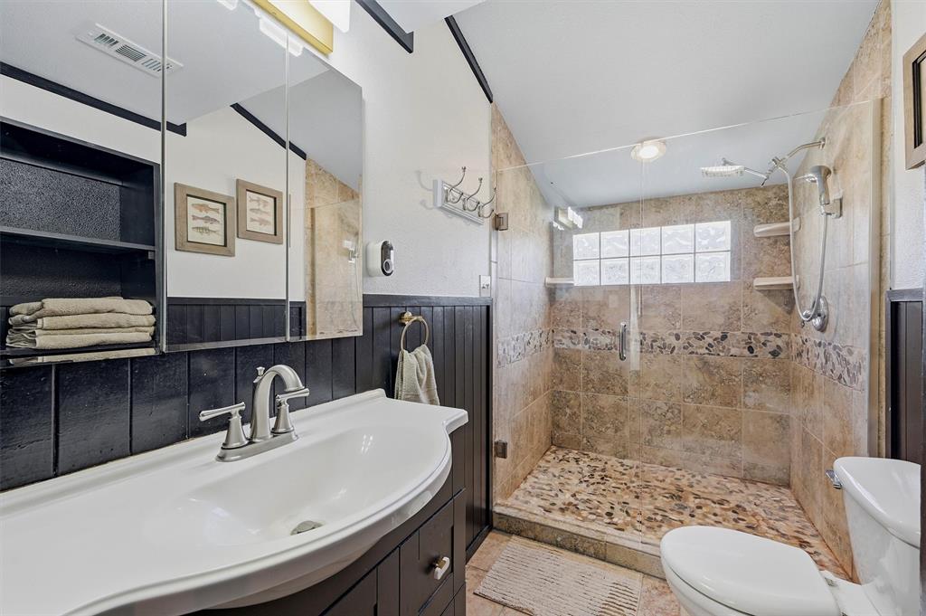 125 Erin Drive Property Photo 27