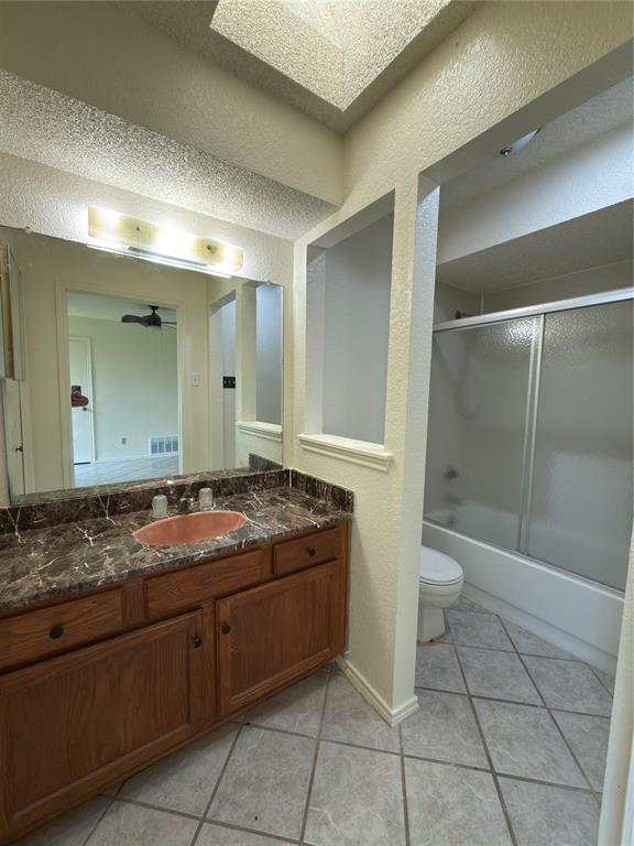 2701 Stanford Street A Property Photo 6