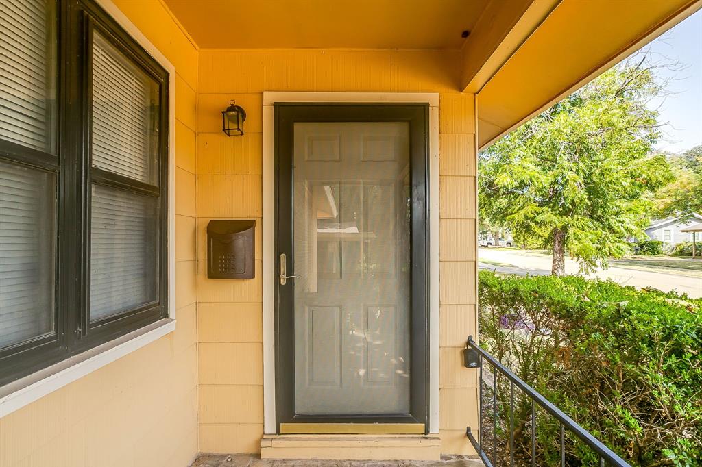 4713 Kilpatrick Avenue Property Photo 3